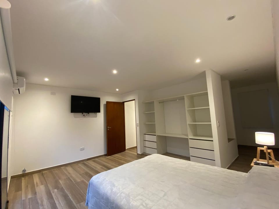 Bed, TV and multimedia, Bedroom, wardrobe