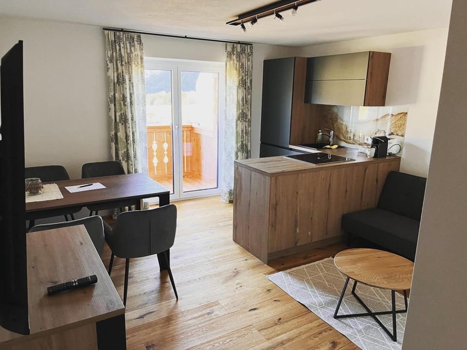 Kitchen or kitchenette, Living room, Dining area