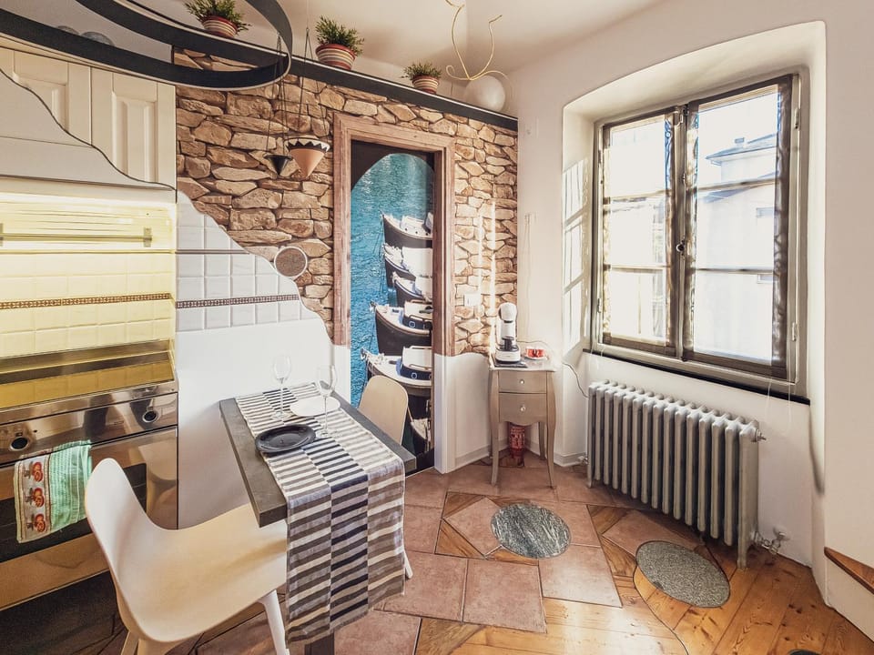 Living room, Seating area, internet, air conditioner