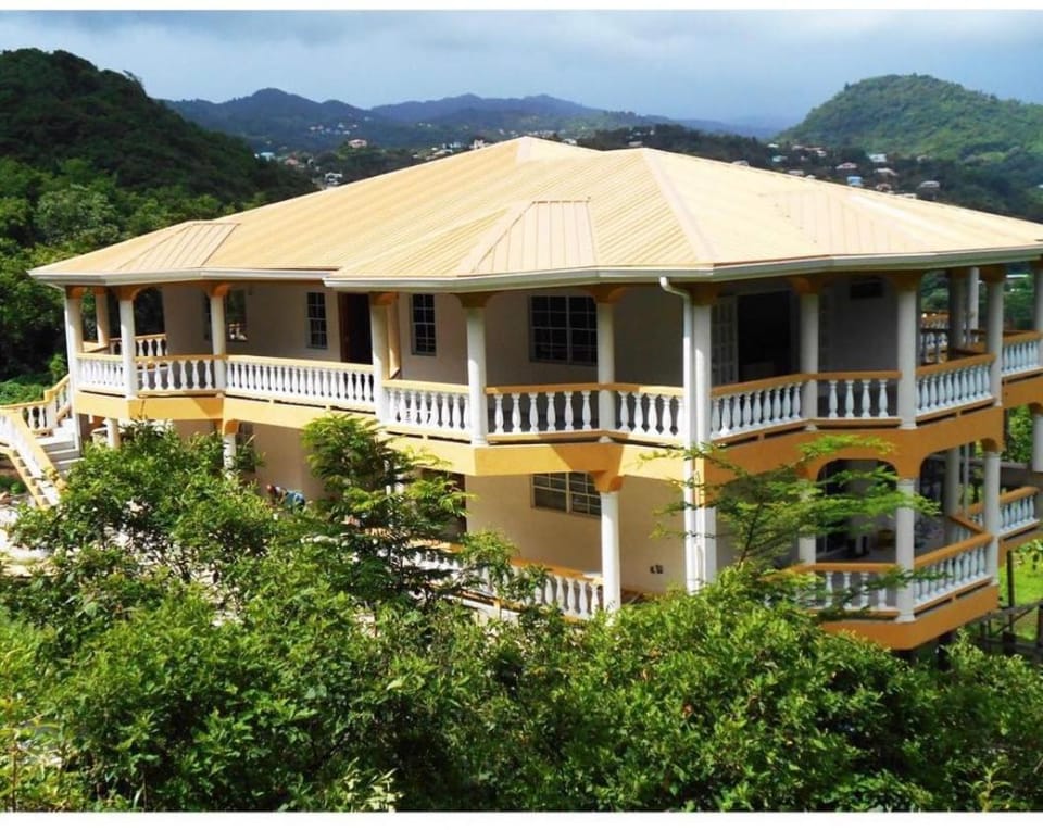 VJ's Guesthouse Mountain View Apartment in Saint George