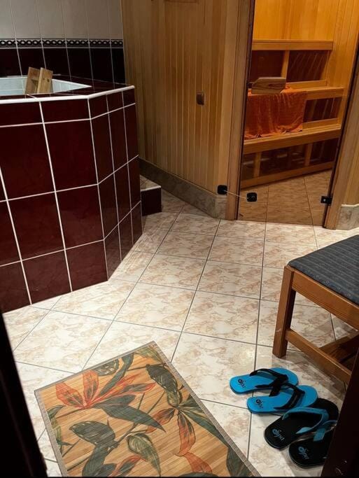 Sauna, Bathroom, Swimming pool