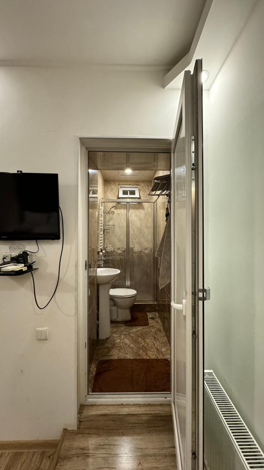 Shower, Toilet, Bathroom