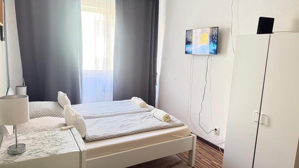 Hermina Apartmanok Victor Hugo utca Apartment in Budapest