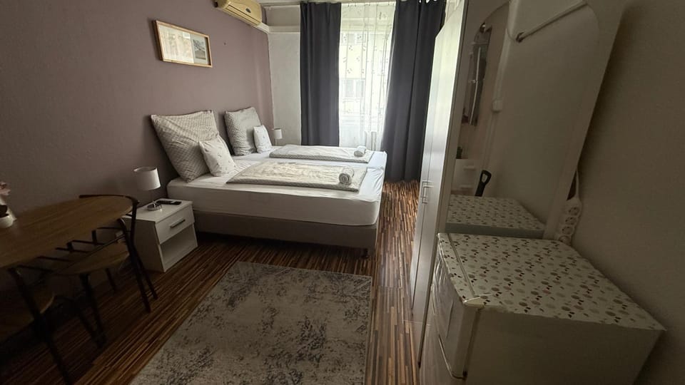 Hermina Apartmanok Victor Hugo utca Apartment in Budapest