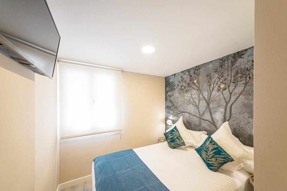 Hostal Plaza Boutique - Solo adultos Hostel in Zaragoza