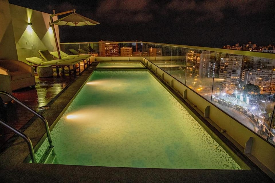 Hot Tub, Swimming pool