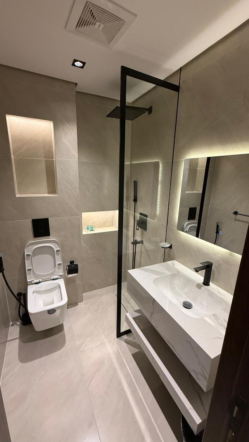 Shower, Toilet, Bathroom