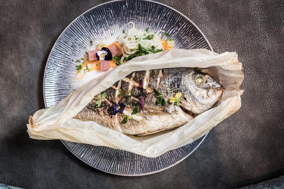 Restaurant/places to eat, Food and drinks, On site, Food, Dinner