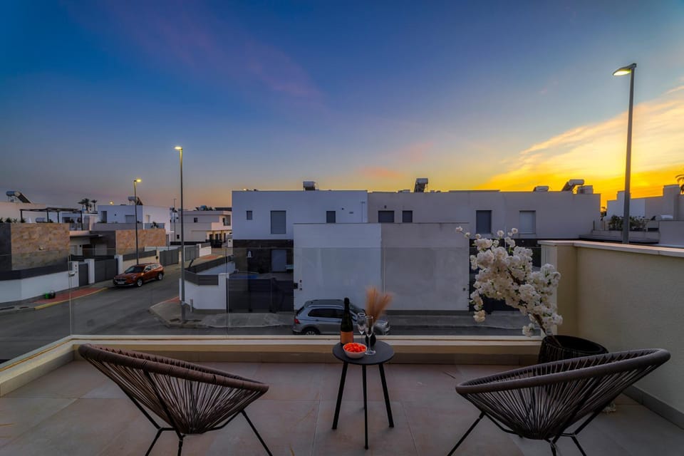 View (from property/room), Balcony/Terrace, Sunset