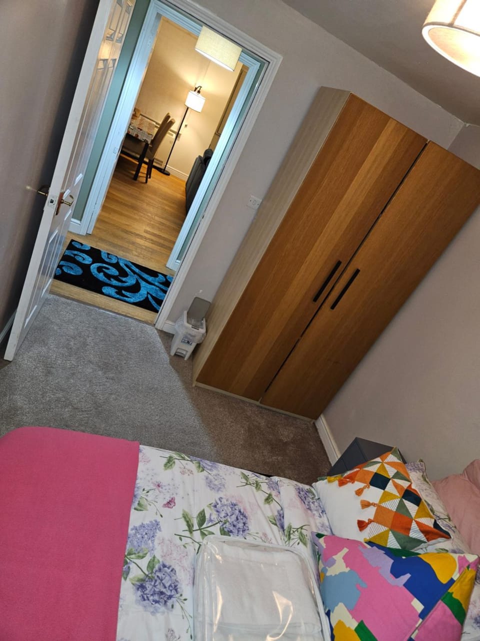 Bedroom, towels, wardrobe