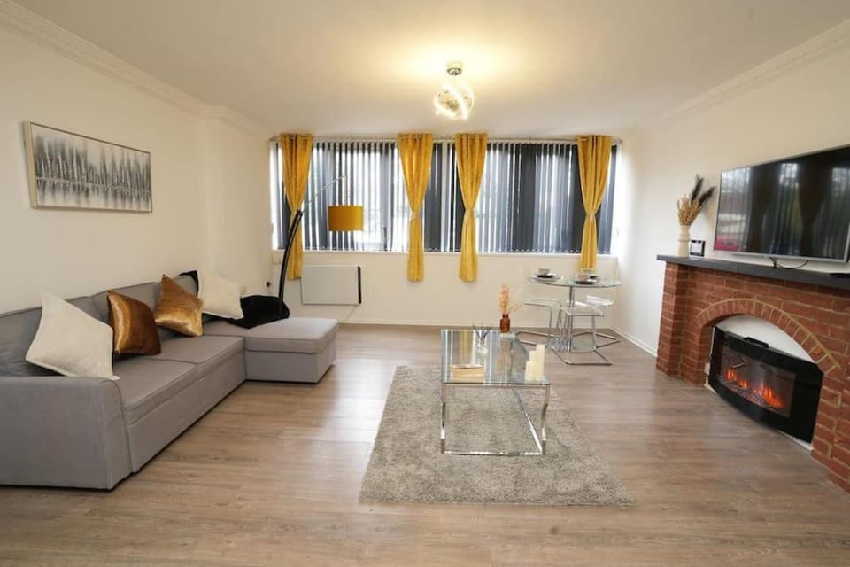 Spacious Apartment - Long stays welcome Apartment in Luton