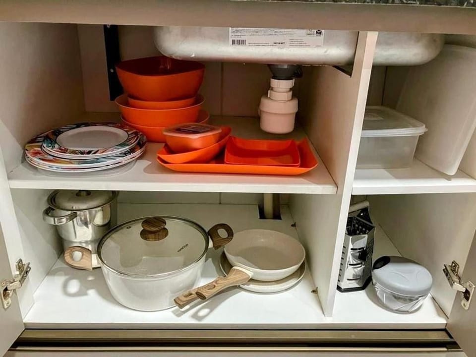 Kitchen or kitchenette, Bedroom