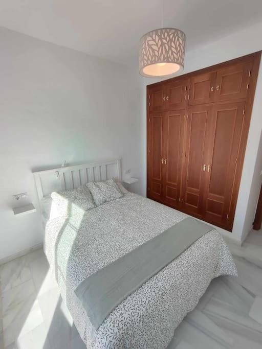 Bed, Photo of the whole room, Bedroom, wardrobe
