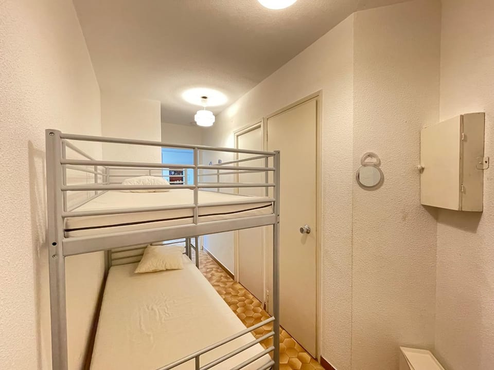 Studio à 50m de la plage avec parking privé, 4 couchages à Sète - FR-1-338-549 Apartment in Occitanie