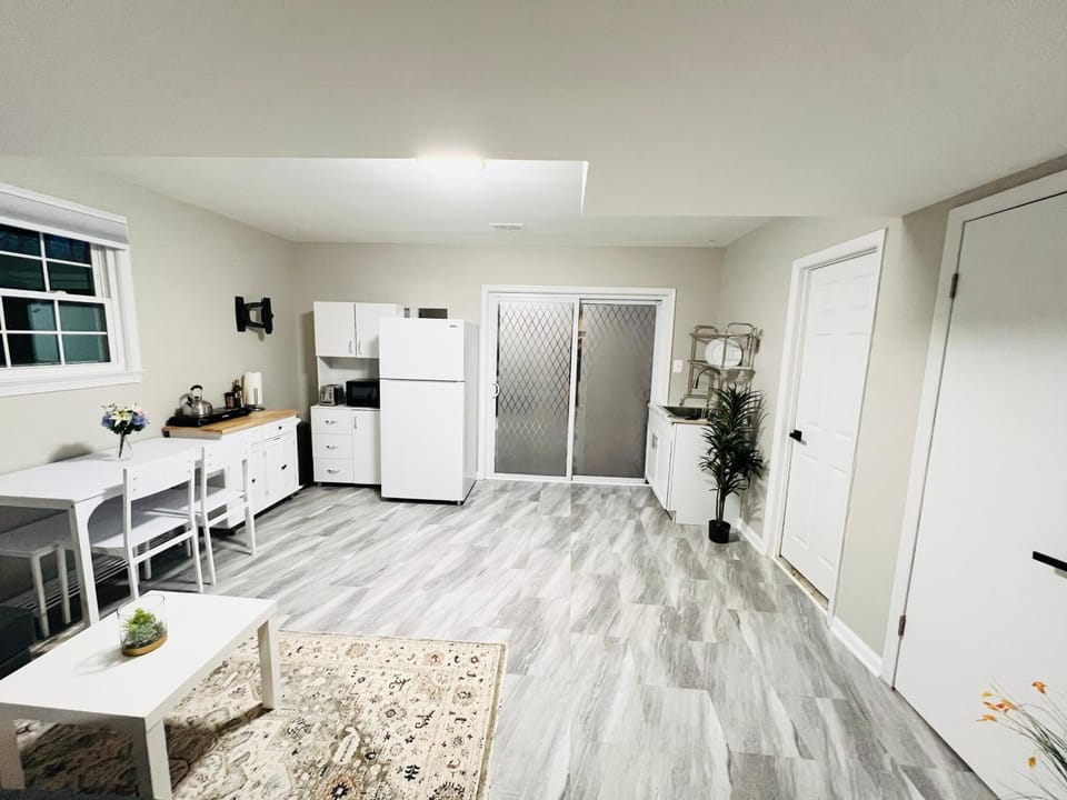 Oxon Hill Cosy Middle Unit 2 bedroom and 1bath near Gaylord House in National Harbor