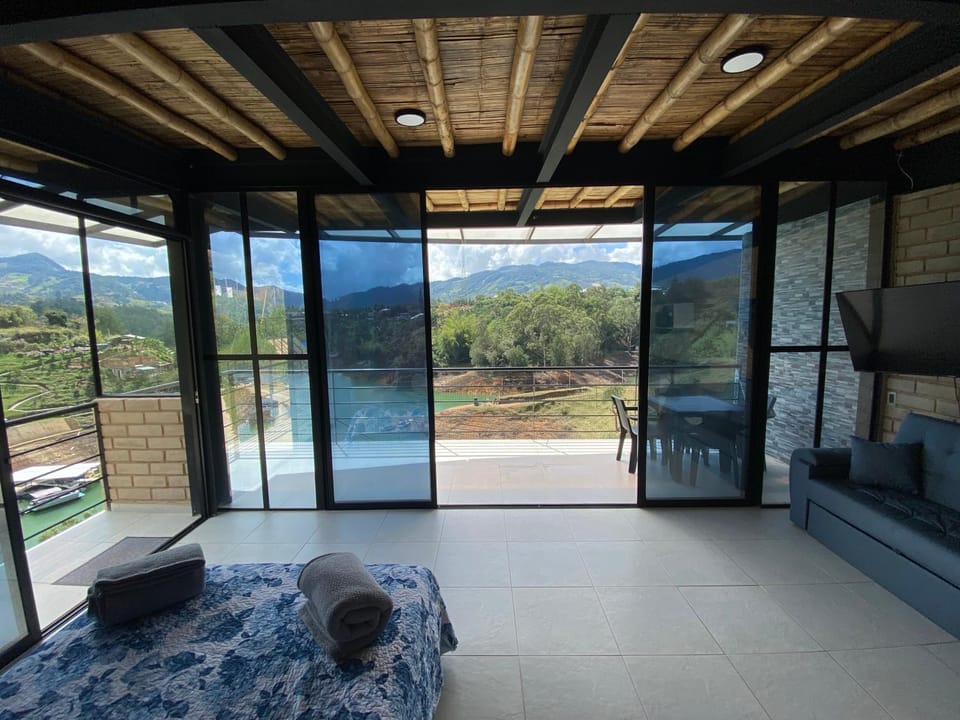 Day, Natural landscape, View (from property/room), Balcony/Terrace, Living room, Seating area, Mountain view