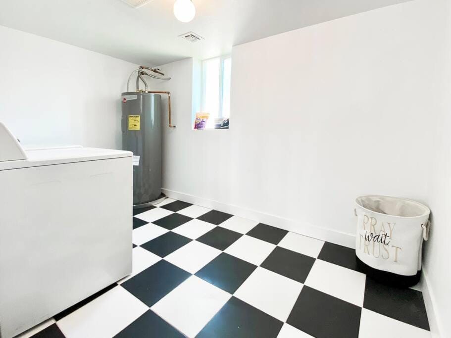 Newly remodeled beauty in Phoenix House in Phoenix