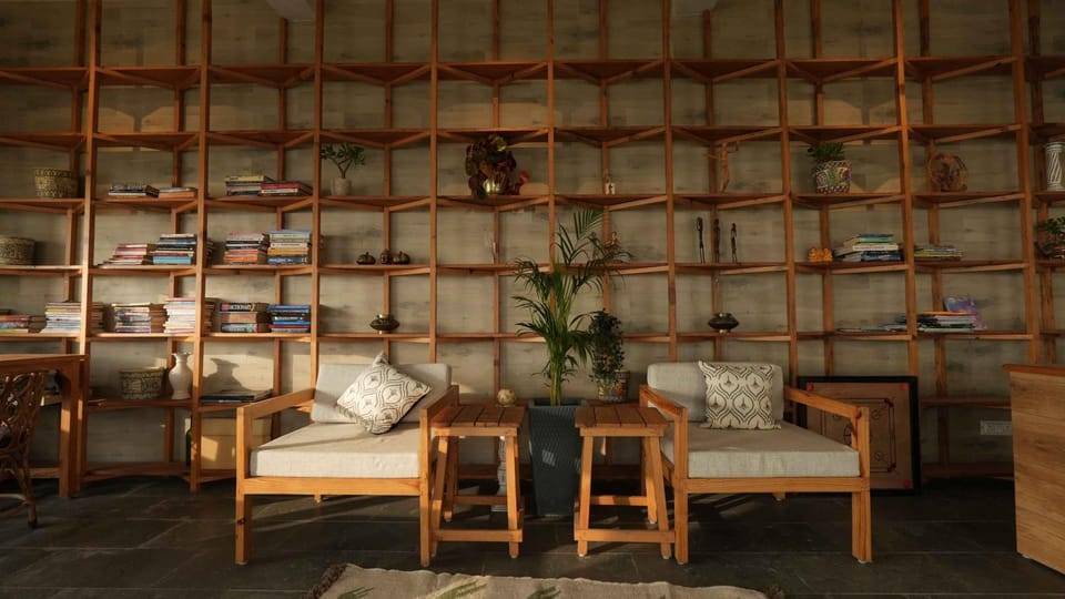 Library, Seating area