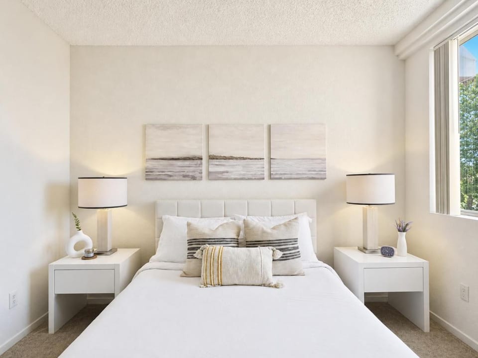 Bed, Bedroom