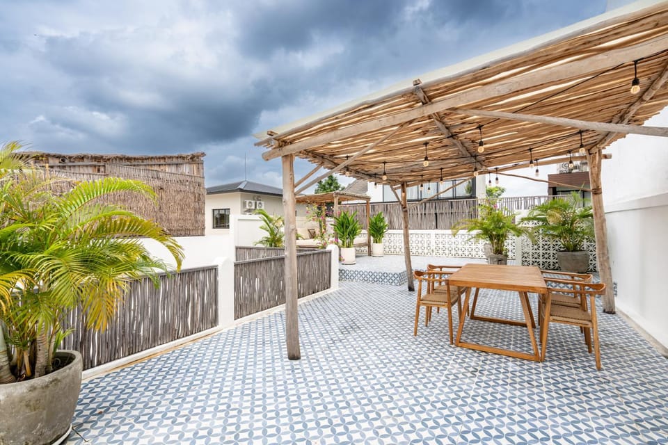 Patio, Day, View (from property/room), Balcony/Terrace