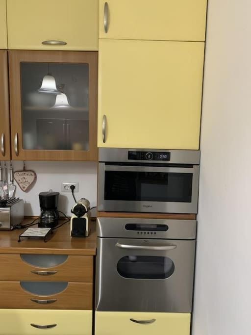 Coffee/tea facilities, Kitchen or kitchenette, minibar, pet friendly, toaster