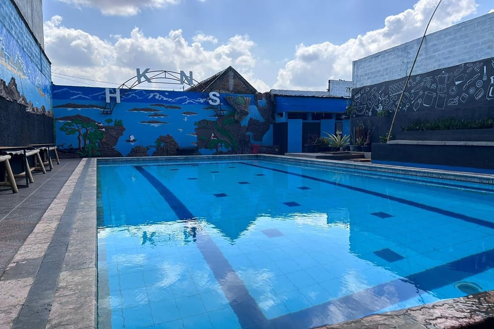 Swimming pool