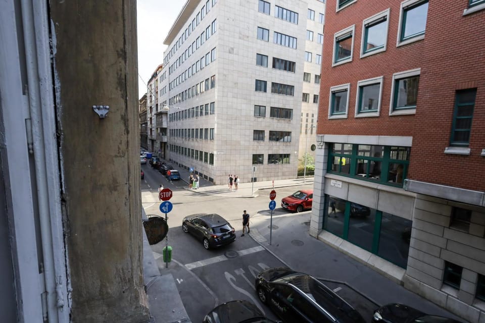 Pest-port apartment 4 rooms for 16 person Apartment in Budapest