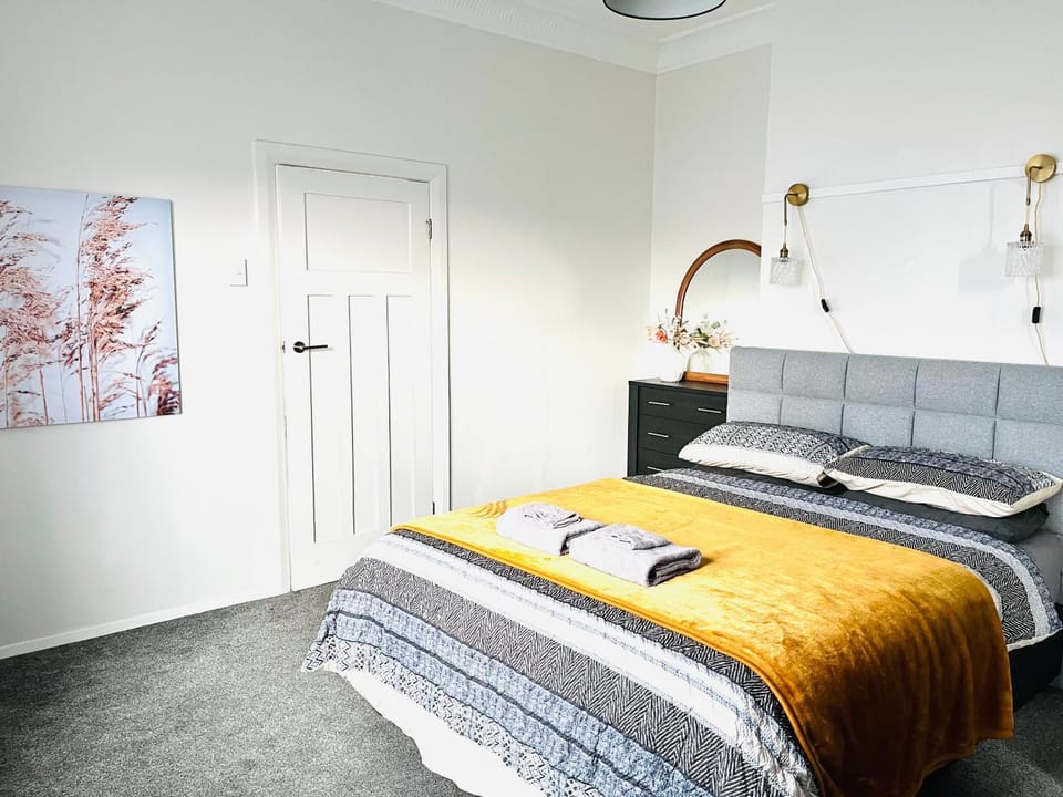 Holiday Home Close to Beach Private Parking House in Dunedin