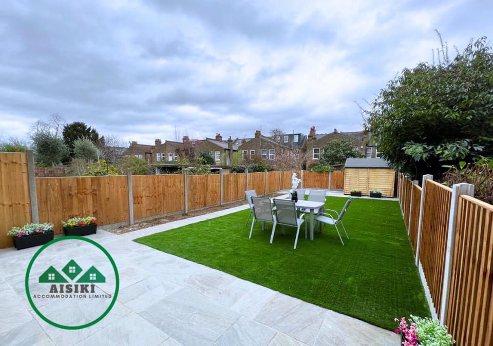 Garden, Garden view