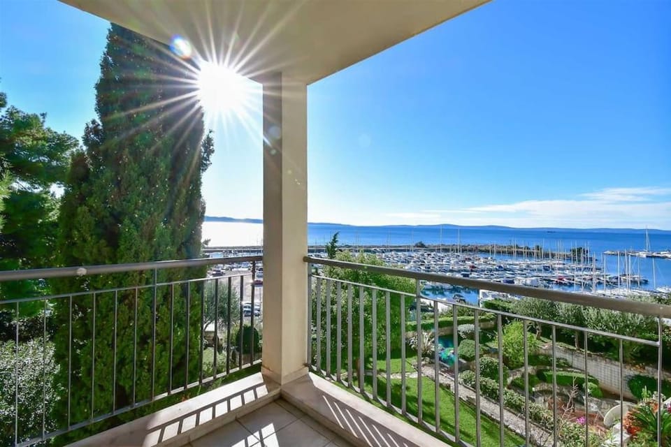 Natural landscape, View (from property/room), Balcony/Terrace, Sea view