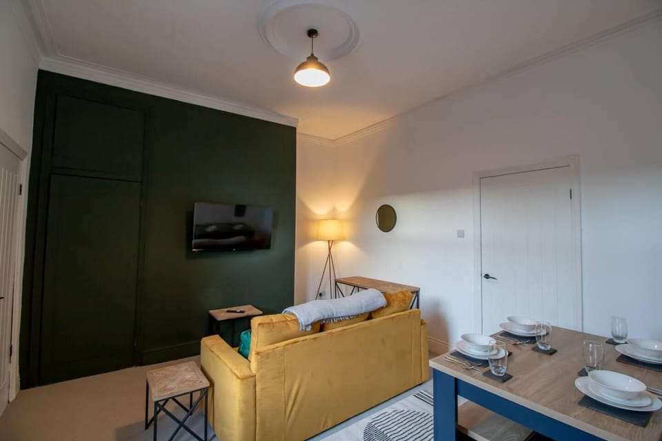 Comfortable stay at 3 BR home, prime location House in Sunderland