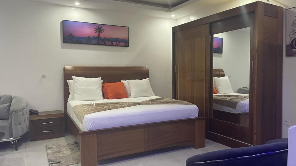 RESIDENCE FABY 1 Bed and Breakfast in Dakar