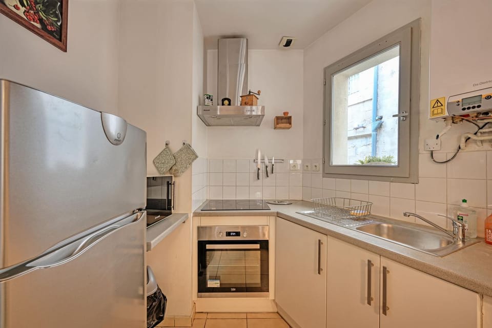 microwave, oven, stove, kitchen