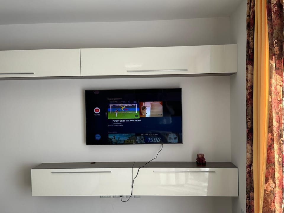 TV and multimedia, Evening entertainment