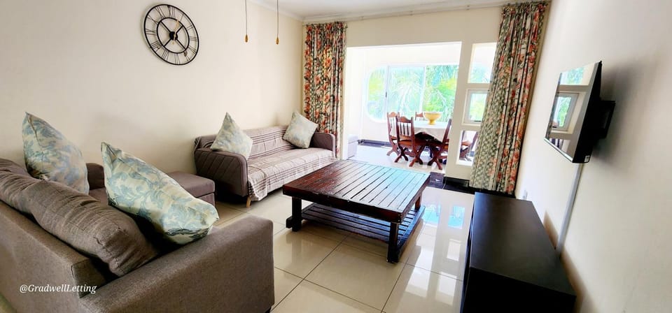 TV and multimedia, Seating area
