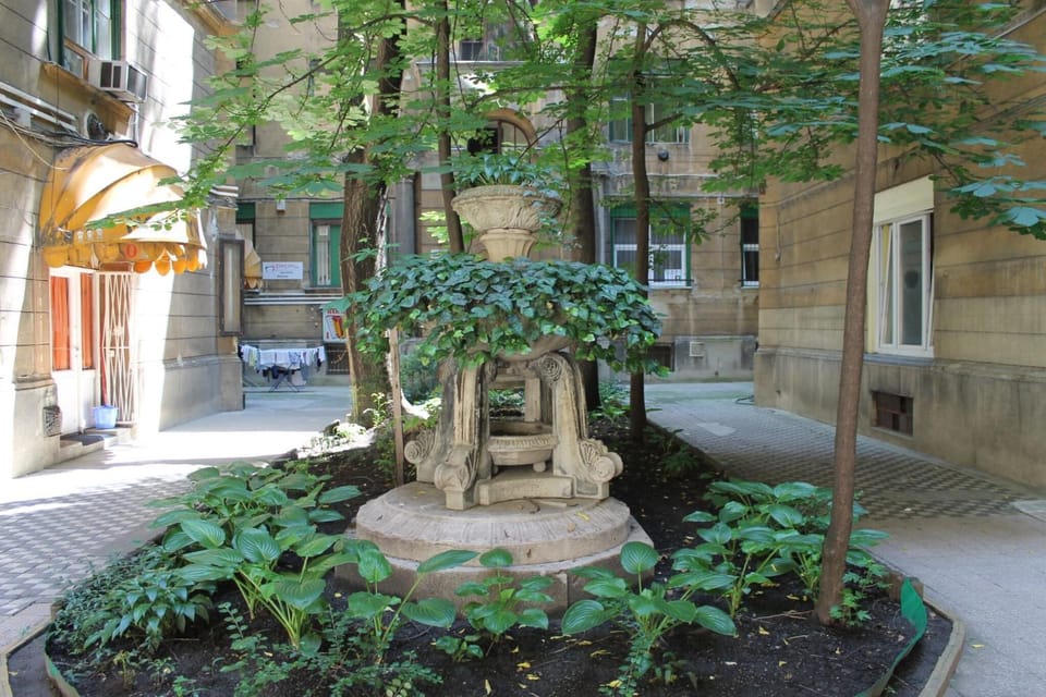 Inner courtyard view