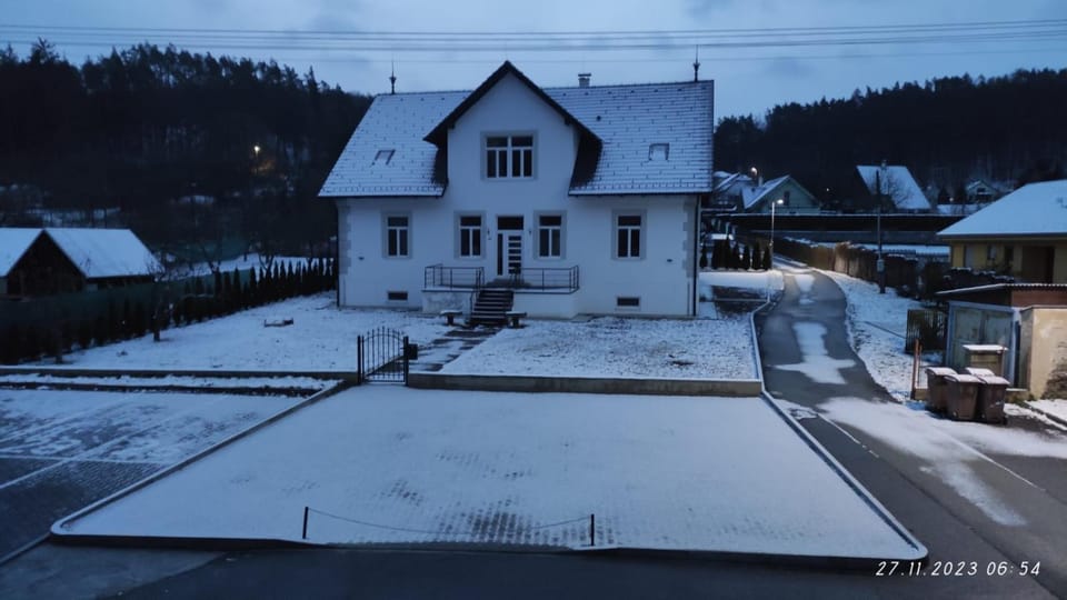 Property building, Day, Winter, Garden