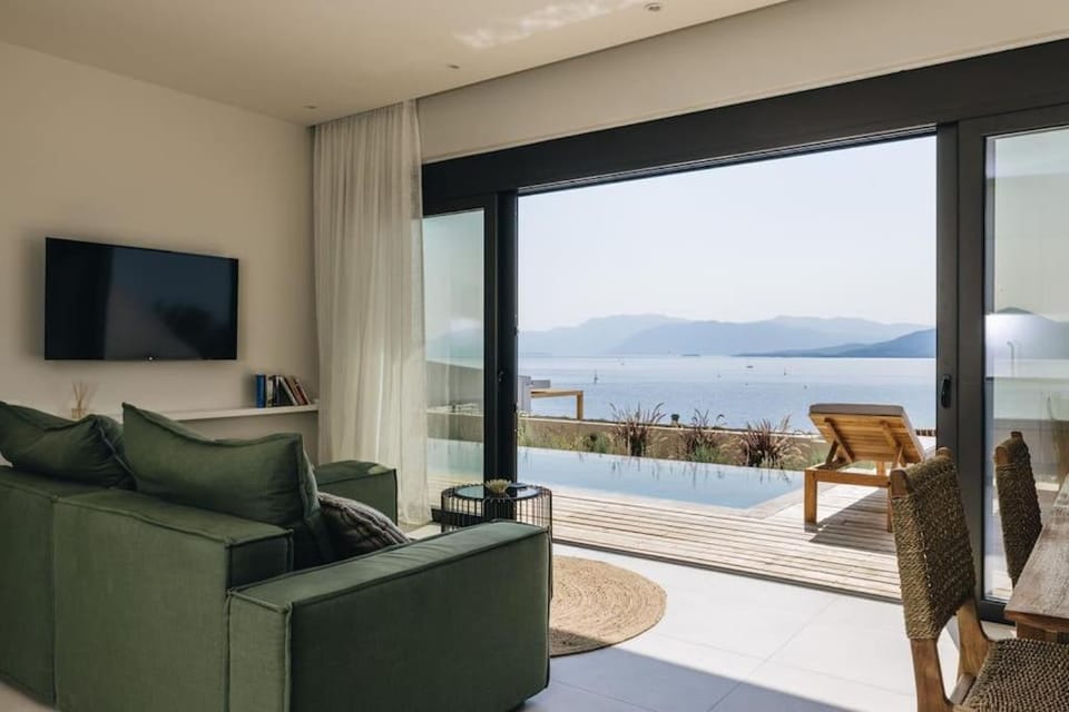 Private pool with prime location Oraio Meros Villa in Peloponnese, Western Greece and the Ionian