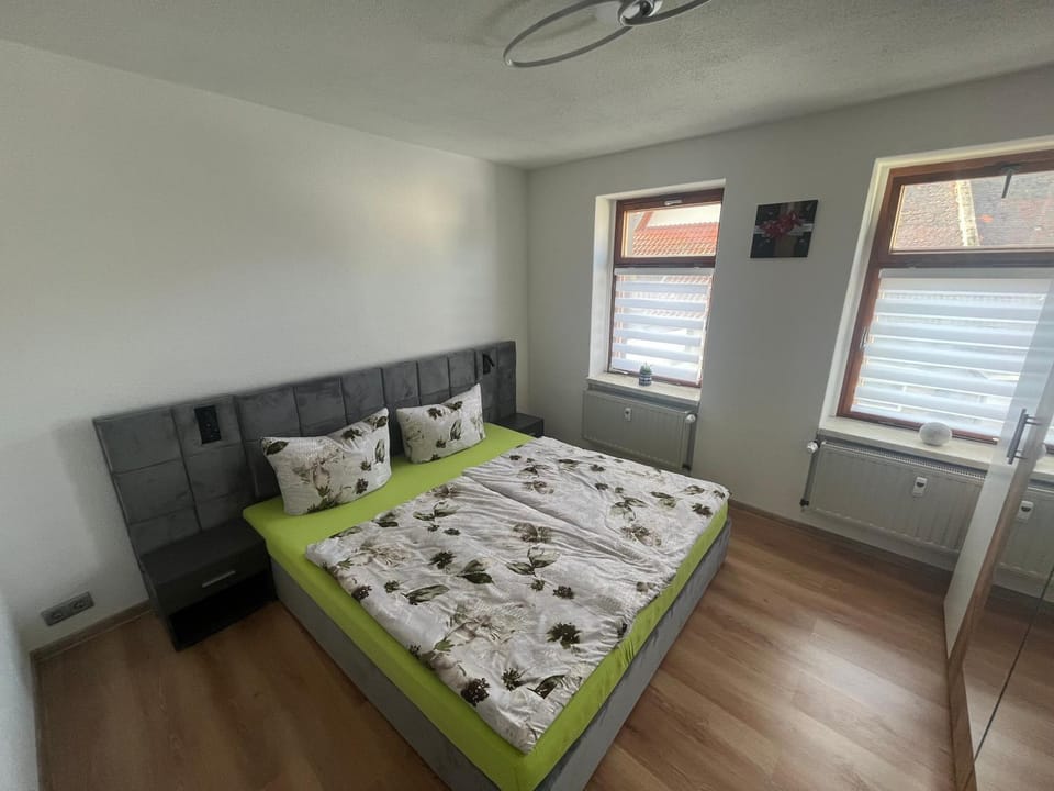 Property building, Living room, Bedroom