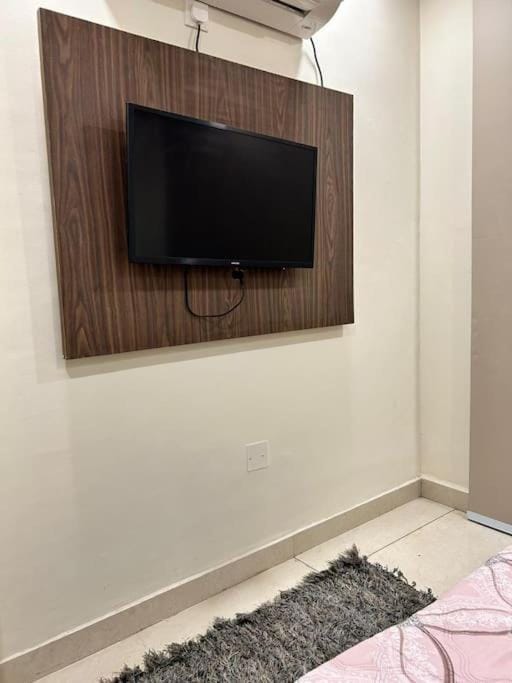 TV and multimedia, Evening entertainment