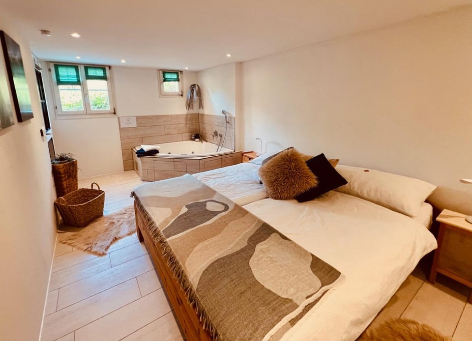 Bed, Hot Tub, Bedroom, Swimming pool, cot, Bath, towels, wardrobe