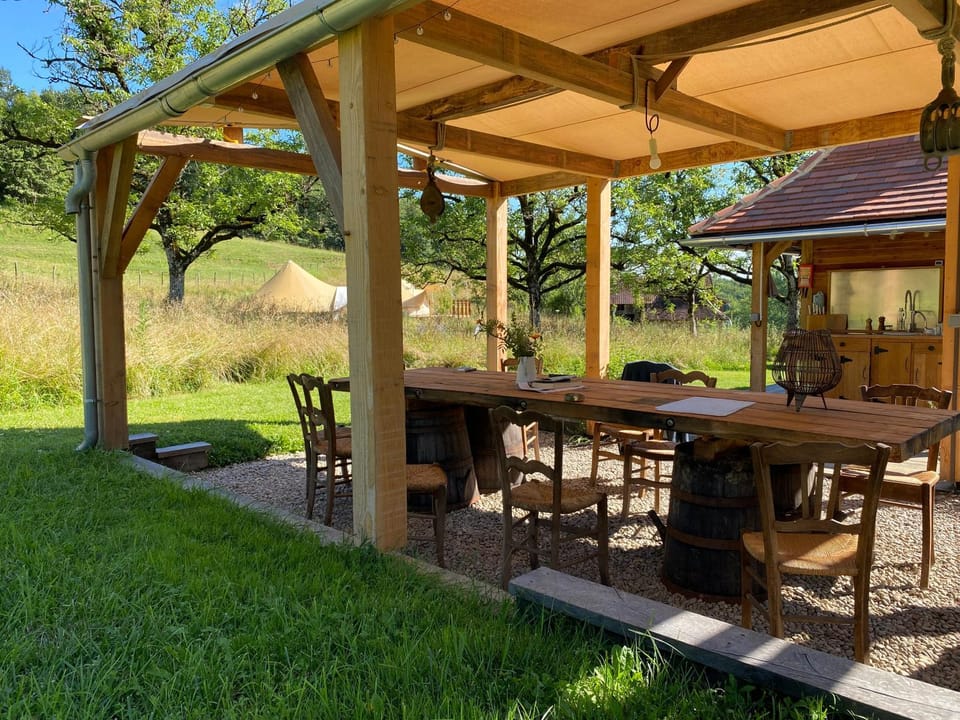 Property building, Communal kitchen