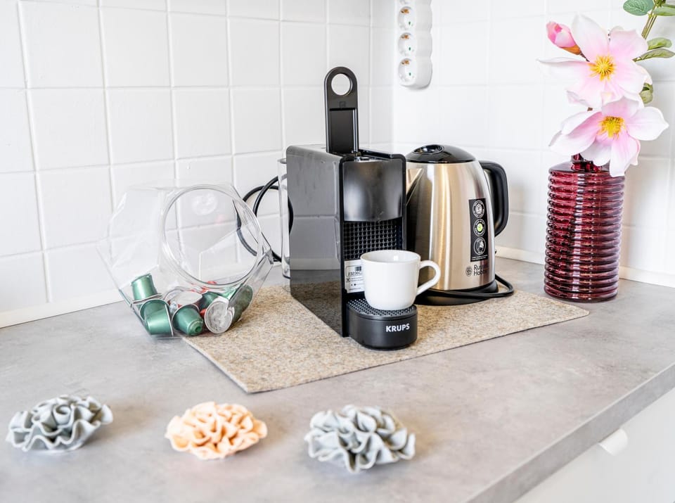 Coffee/tea facilities, Kitchen or kitchenette, toaster