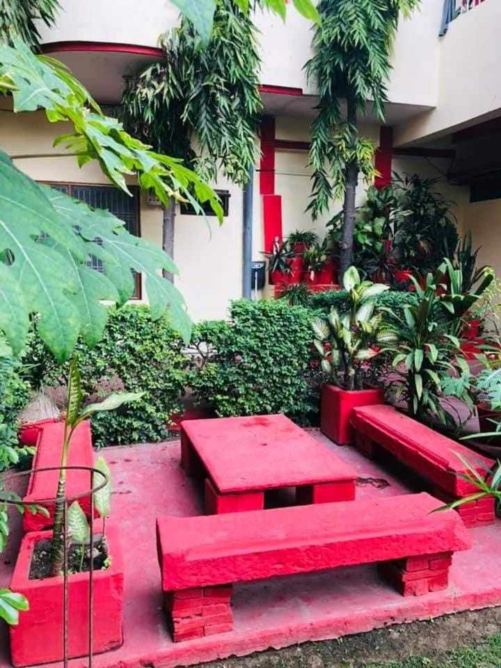 Singh Guest House Bed and Breakfast in Varanasi