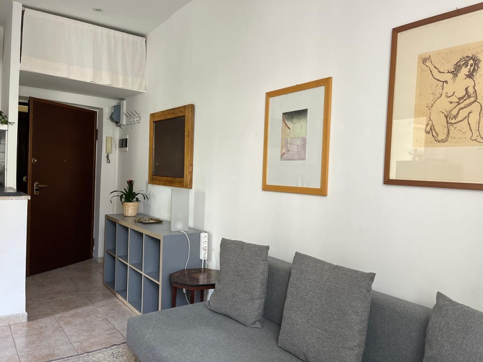 Lounge or bar