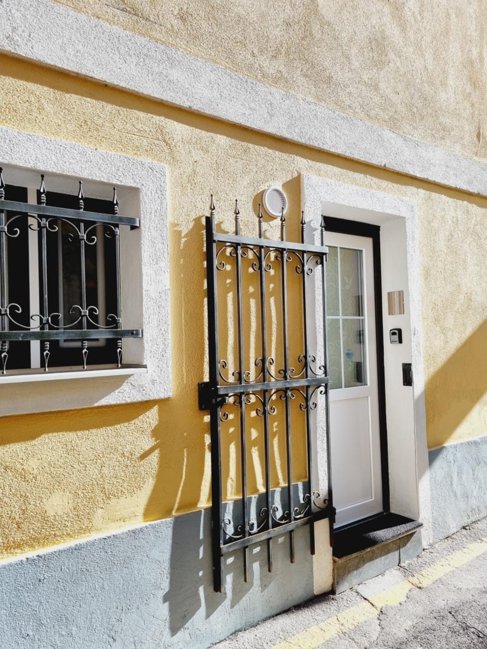 Facade/entrance, Day, Quiet street view