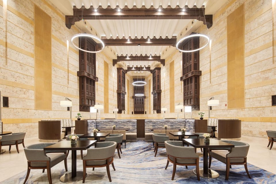 Restaurant/places to eat, Seating area, Breakfast