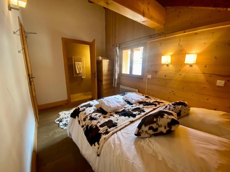 Grand Chalet Éden 12 personnes st martin de Belleville 3 vallées Chalet in St Martin Belleville