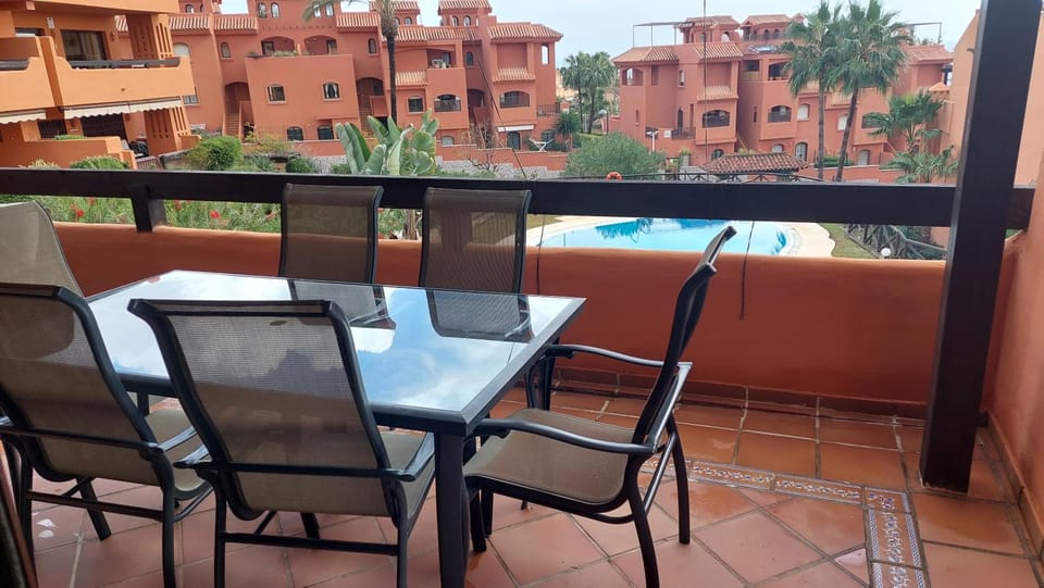 Balcony/Terrace, Pool view
