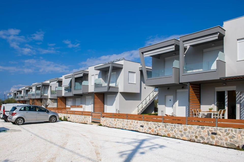 Property building, Parking